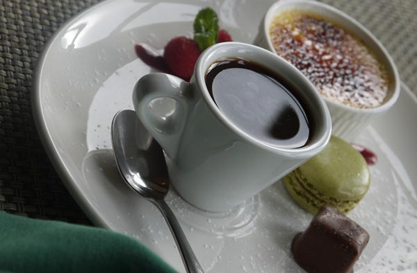 Dessert and coffee served at Paysanne